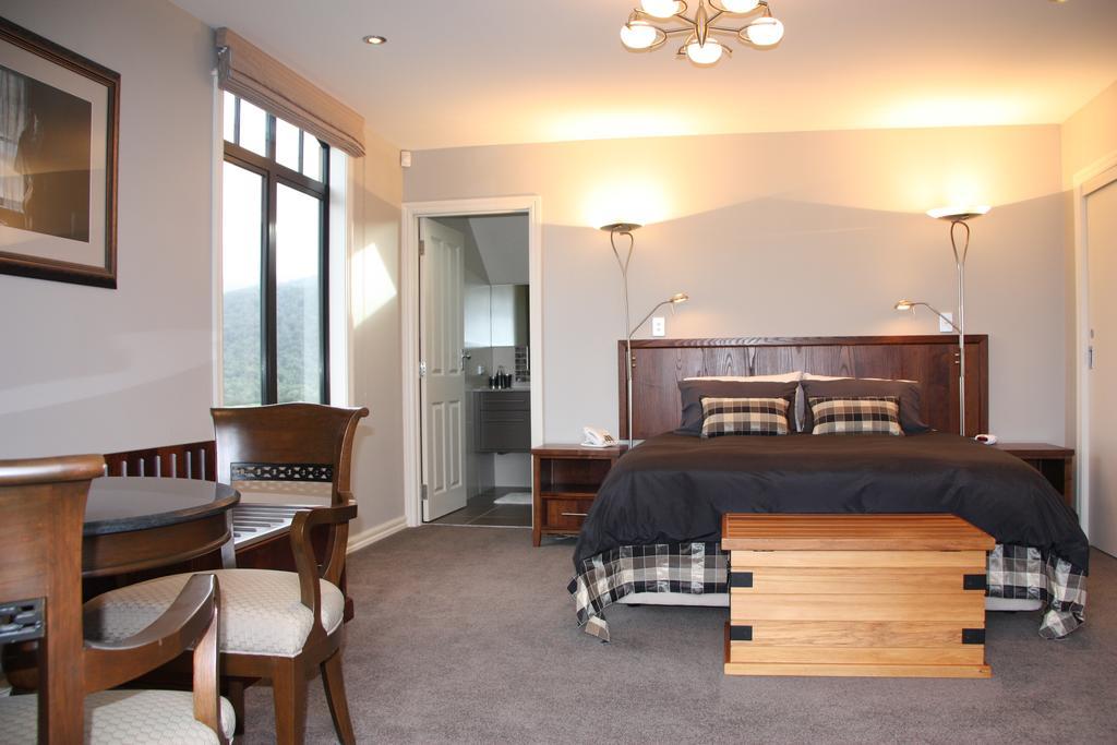 Dock Bay Lodge Te Anau Exterior foto