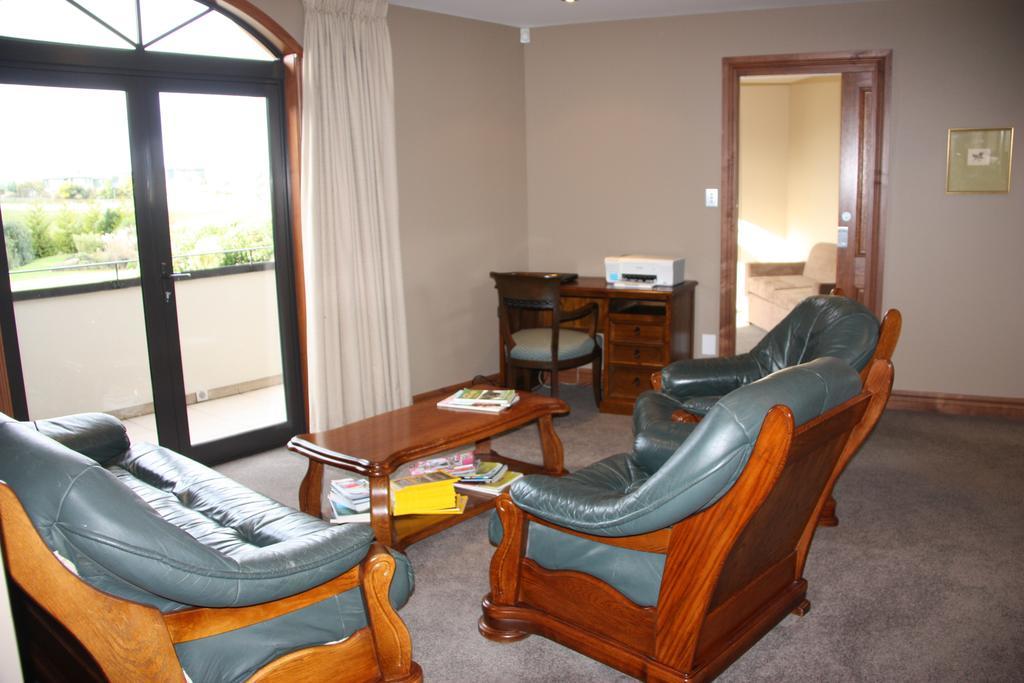 Dock Bay Lodge Te Anau Exterior foto