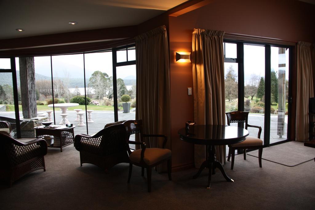 Dock Bay Lodge Te Anau Exterior foto