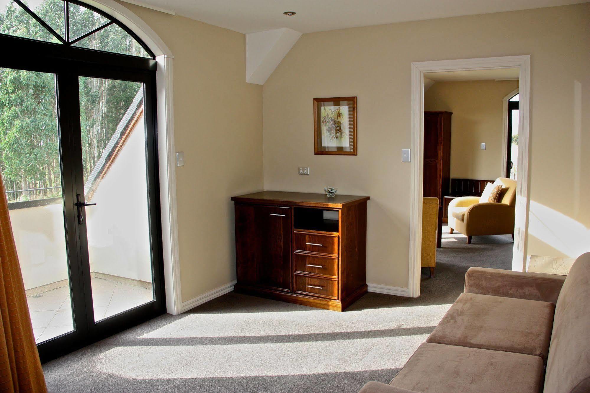 Dock Bay Lodge Te Anau Exterior foto
