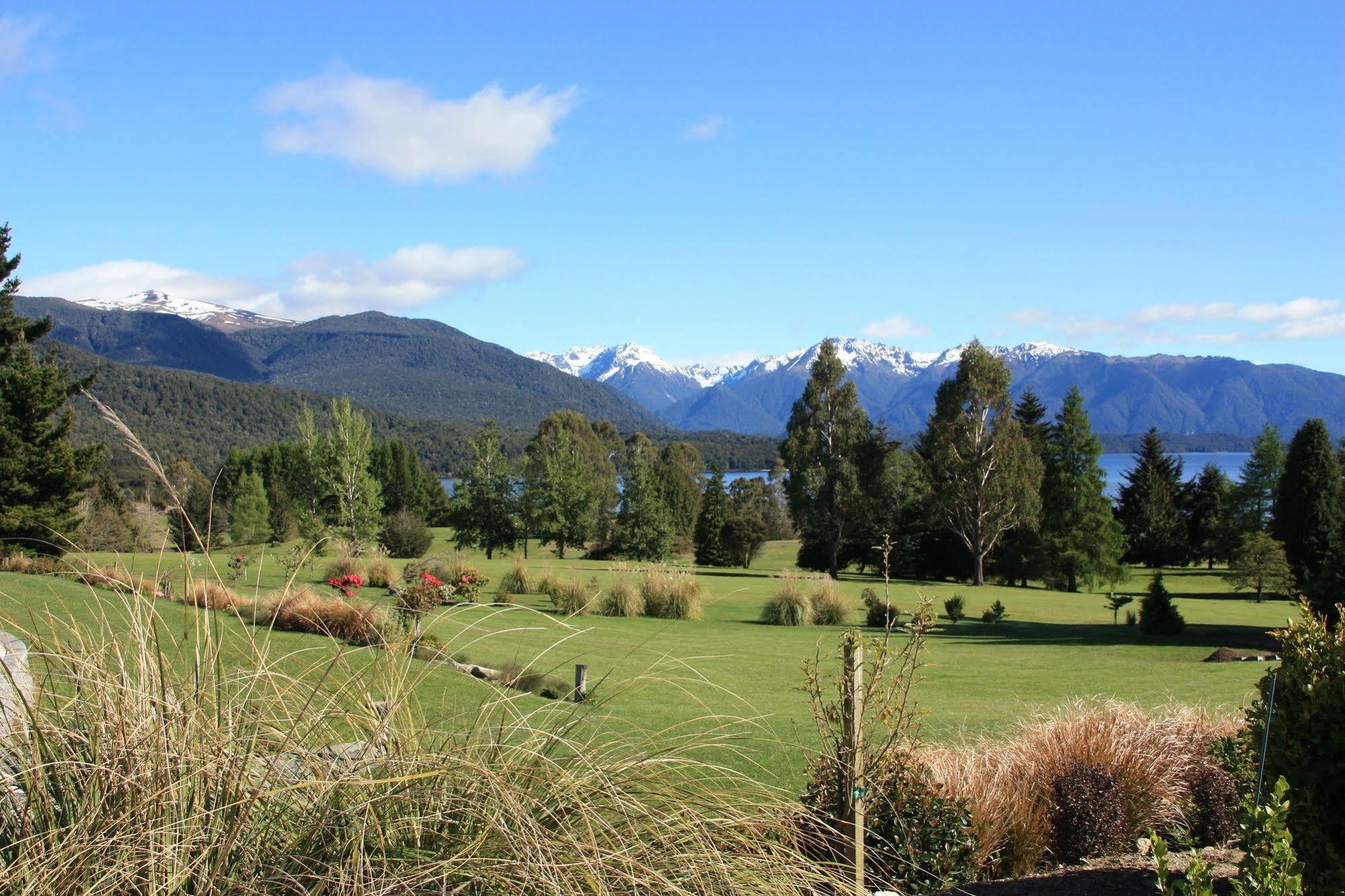 Dock Bay Lodge Te Anau Exterior foto